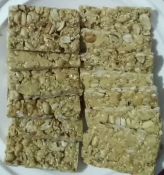 Picture of Morena Special Gajak shakar til or mungfali mix (500g)