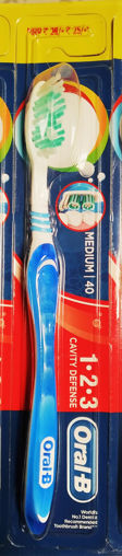 Picture of Oral-B Medium 40 Cavity Defense Toothbrush